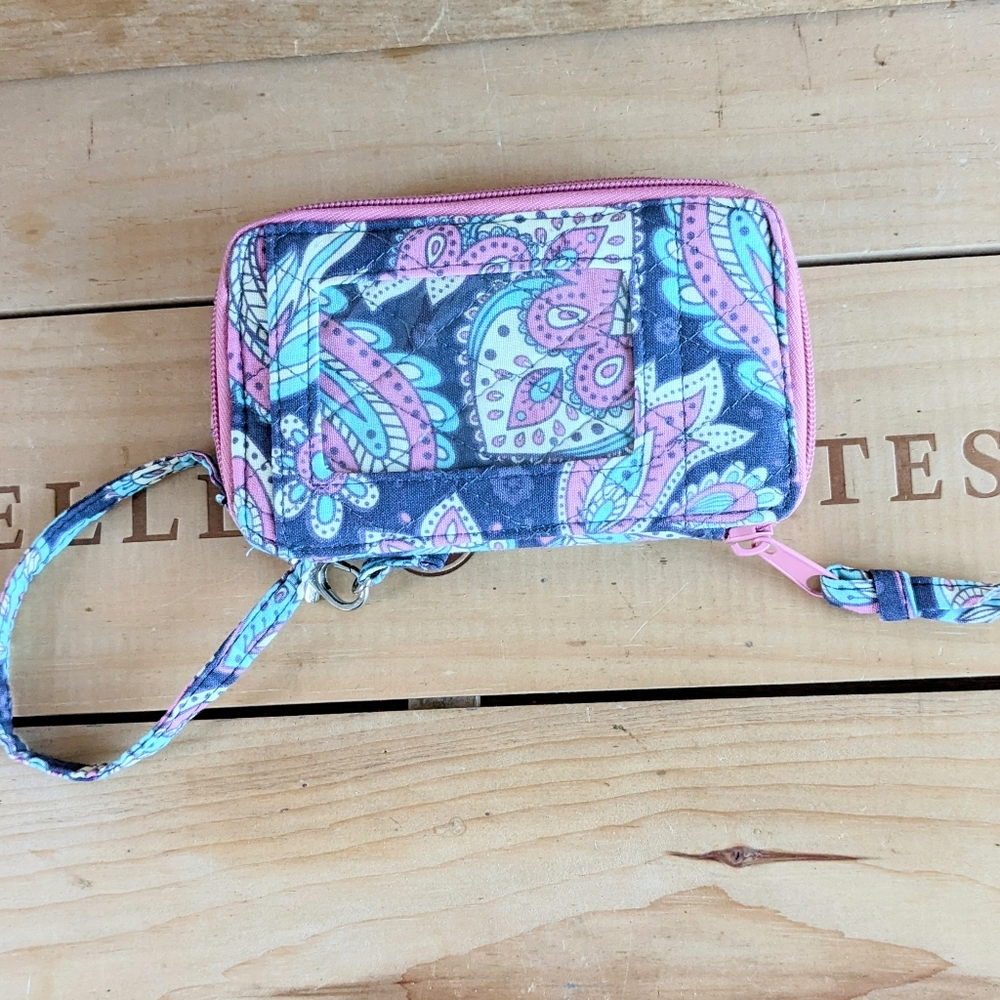 🔴 SOLD 3/$10 Quilted Wristlet Wallet/Phone Case - Picture 3 of 8